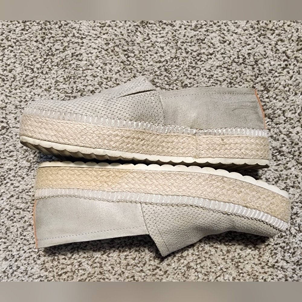 Espadrille platform flats